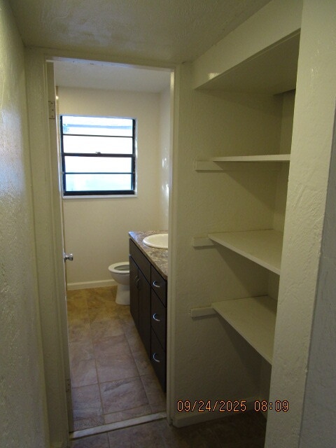 Building Photo - 715 Essex Rd