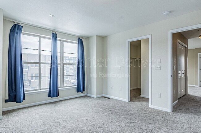 Building Photo - 492 S Saulsbury St