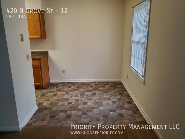 Building Photo - 420 N Grove St