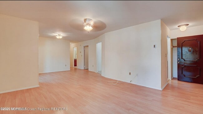 Building Photo - 59 Amberly Dr