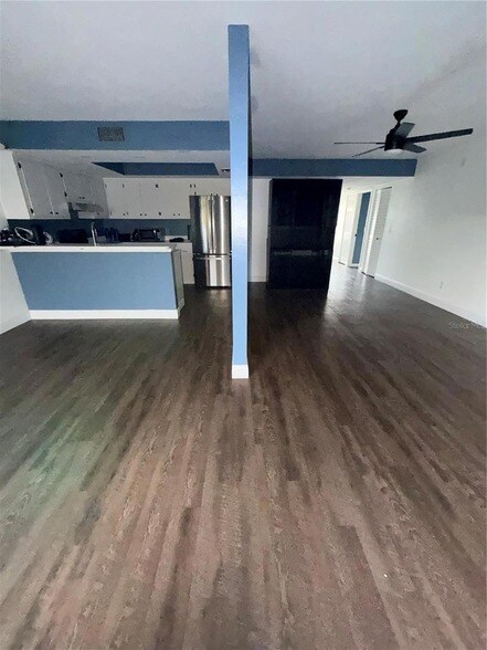 Building Photo - 5920 7th Ave W