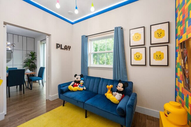 Building Photo - 4456 Summer Flowers Pl