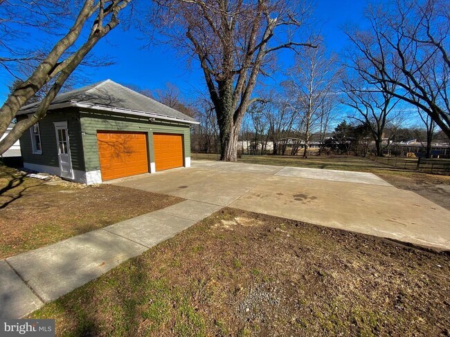 Building Photo - 600 Foulk Rd