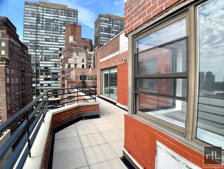 Building Photo - BEEKMAN PLACE