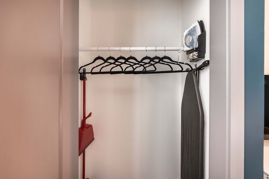 Building Photo - 520 Martin Luther King Jr Blvd