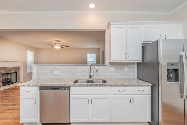 Building Photo - Welcome home to Summerton Village, where beauty, comfort, and value come together effortlessly.