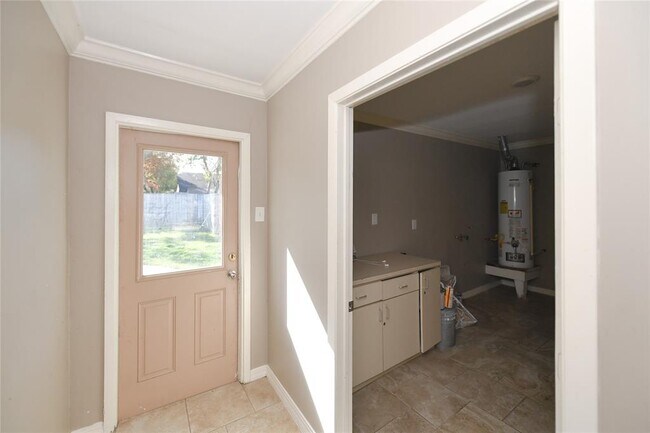 Building Photo - 7703 Mosewood St