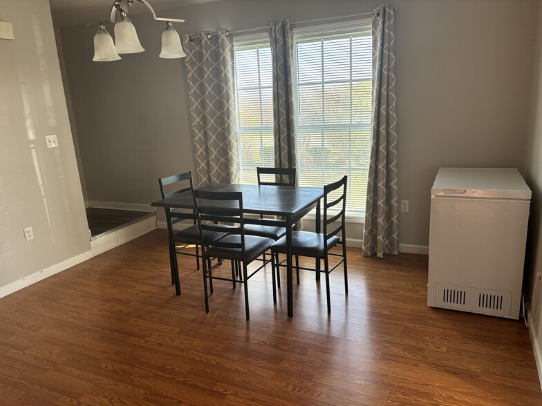 Building Photo - 7431 Emi Ln