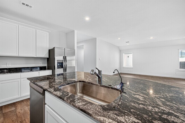 Building Photo - 4415 Russet Elm Ln