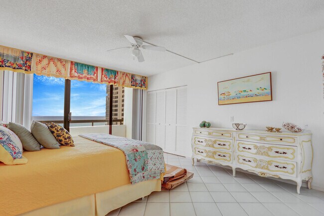 Building Photo - 4100 N Ocean Dr