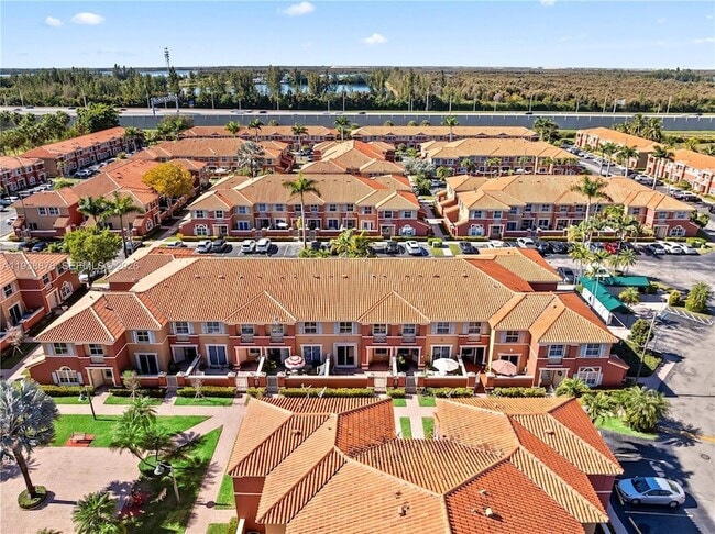 Building Photo - 6141 NW 115th Pl