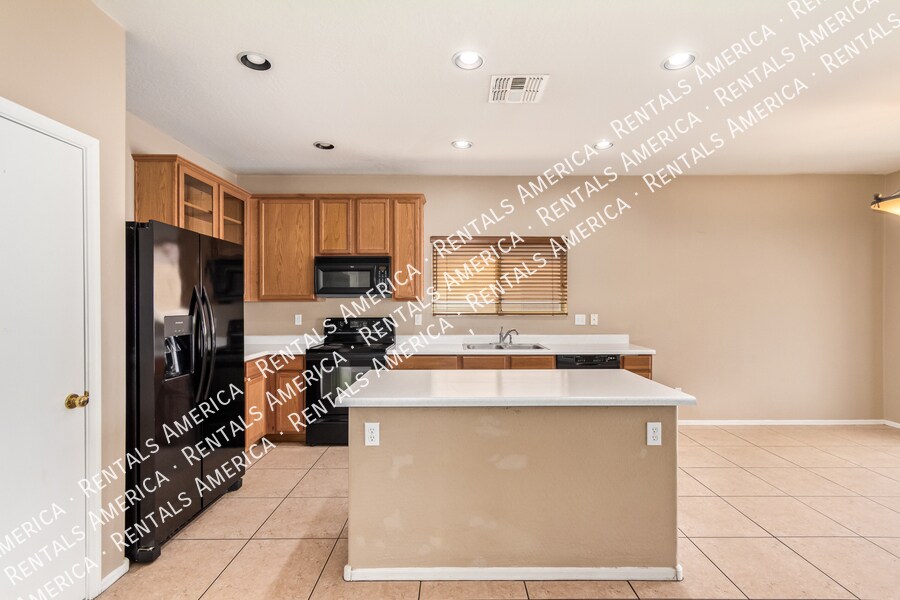 Building Photo - 664 W Silver Reef Ct