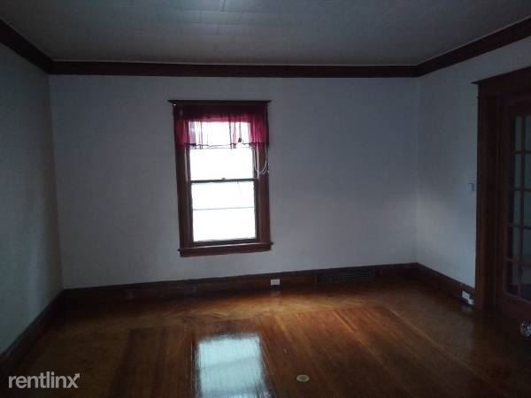 Building Photo - 4 br, 1 bath House - 380 Magnolia St