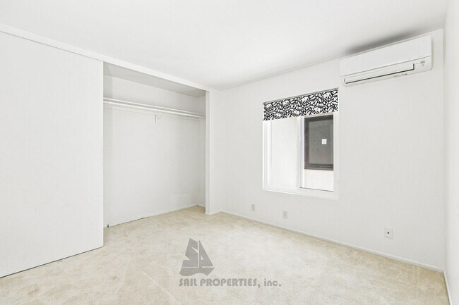 Building Photo - 1508 Lakeside Ln