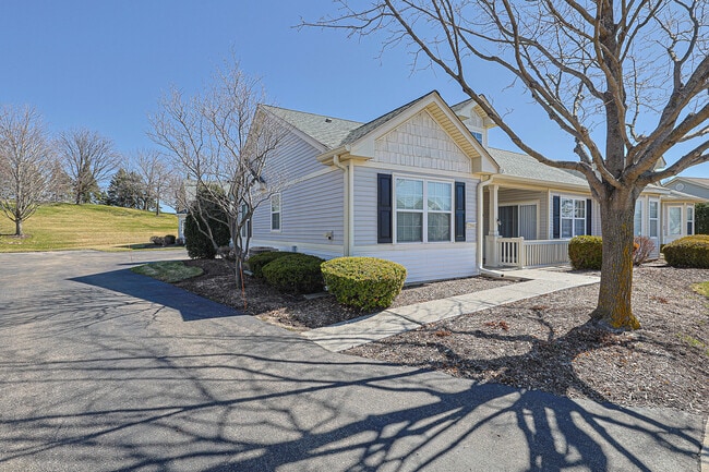 Building Photo - 12166 White Tail Ln