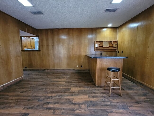 Building Photo - 738 Hawthorne Ln