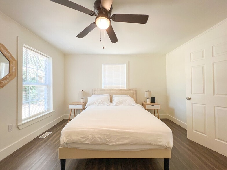 Building Photo - 214 McGarity St