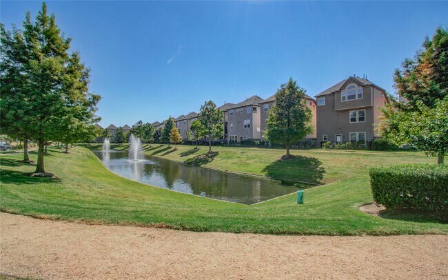 Building Photo - 10804 Brittmoore Oaks Pl