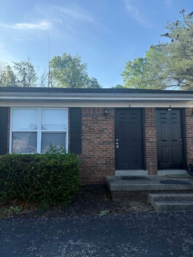 Building Photo - 1622 Flanigan Ct