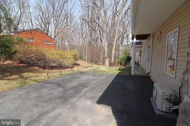 Building Photo - 118 Quaint Acres Dr