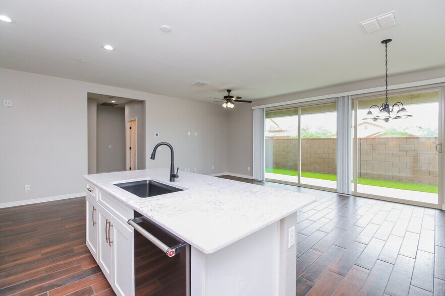 Building Photo - 1266 N Banning