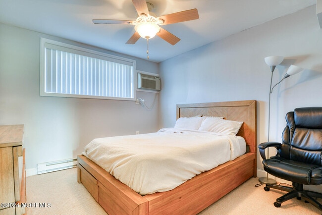 Building Photo - 96 Fifth Ave