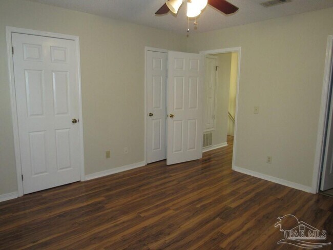 Building Photo - 9004 Governors Pl Ct