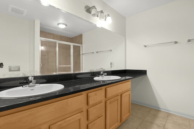 Building Photo - 221 N Front St