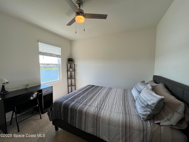 Building Photo - 976 Trinity St