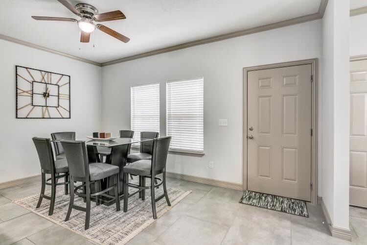 Building Photo - 2923 Pecos St