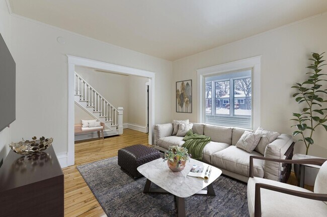 Building Photo - 3507 N Newton Ave