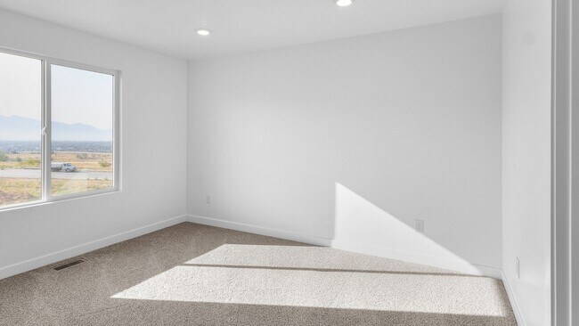 Building Photo - Brand-New Modern Townhome with Stunning Views!