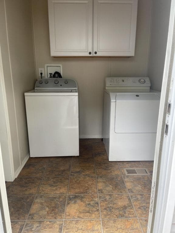 Building Photo - 135 Emily St