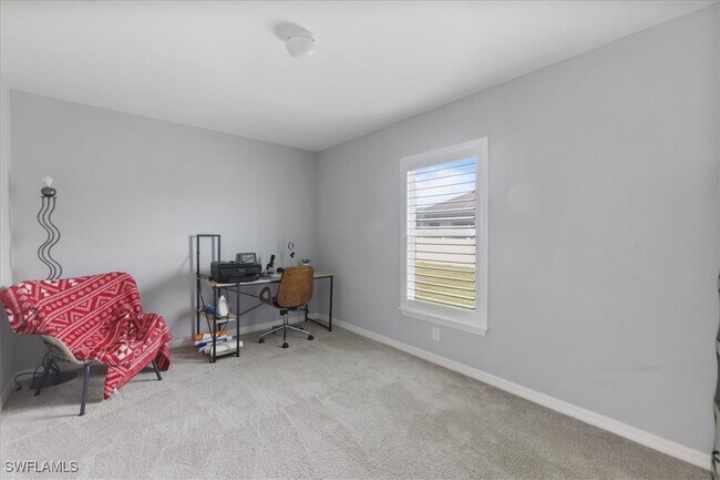 Building Photo - 315 SW 31st Pl