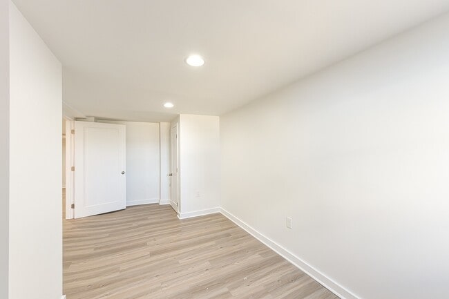 Building Photo - Charming 4br/2ba in Anacostia / Navy Yard