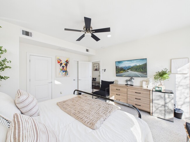 Building Photo - 1404 Spring St