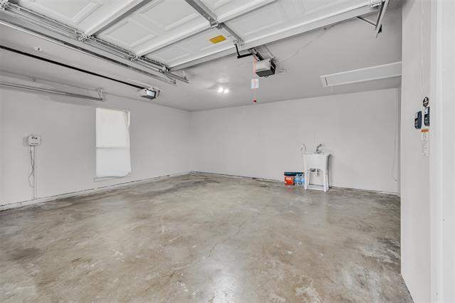Building Photo - 7500 N Richland Blvd
