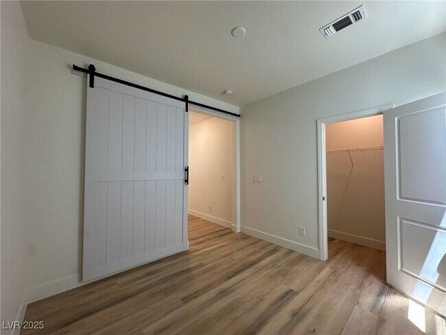 Building Photo - 6988 Sylmar Ave