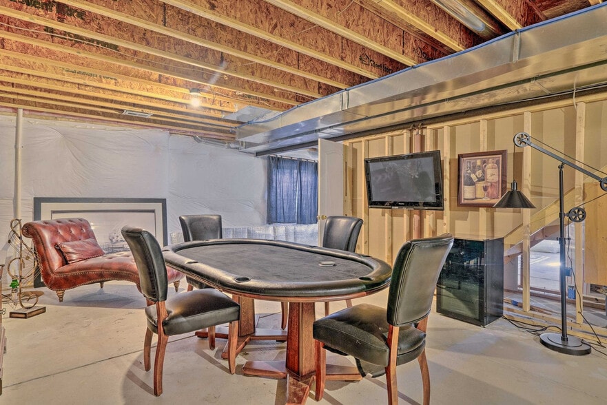 Building Photo - 6414 Caddy Point