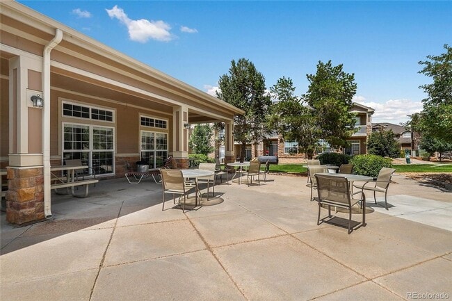 Building Photo - Maintenance Free Englewood Condo