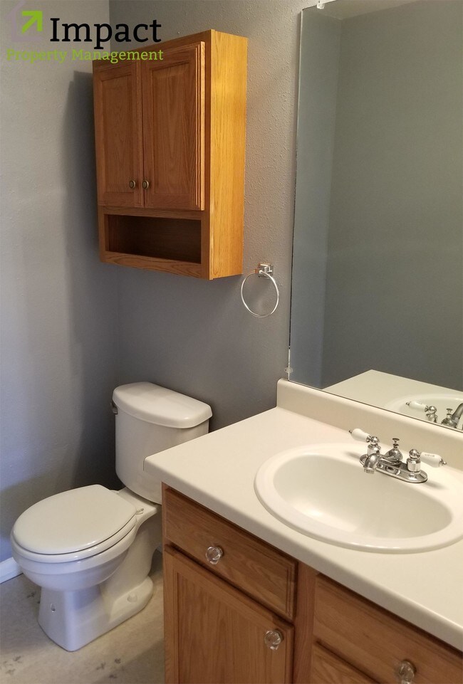 Building Photo - 11595 Crow Hill Dr