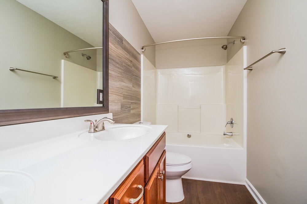 Building Photo - 159 Lyndhurst Dr