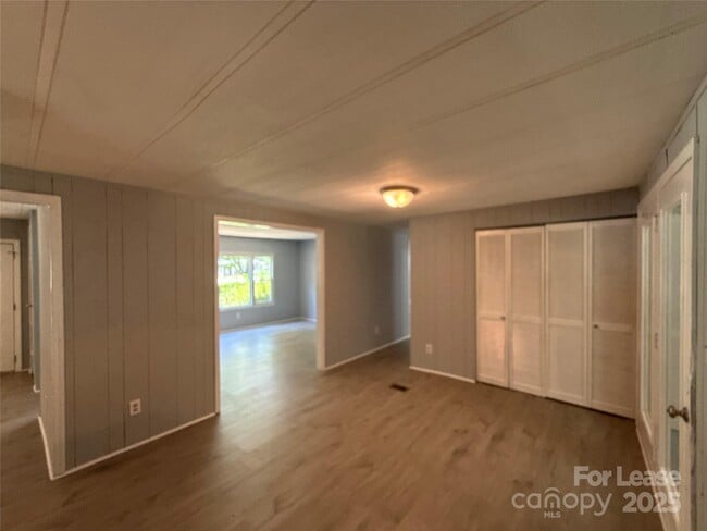 Building Photo - 5248 Montana Cir NW