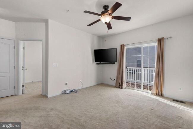 Building Photo - 19441 Promenade Dr