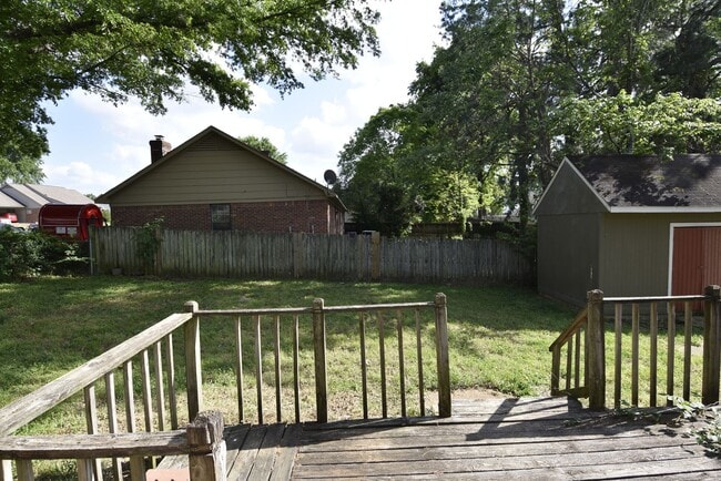 Building Photo - Stunning 5-Bedroom Home in Bartlett - Spacious, Elegant & Move-In Ready!