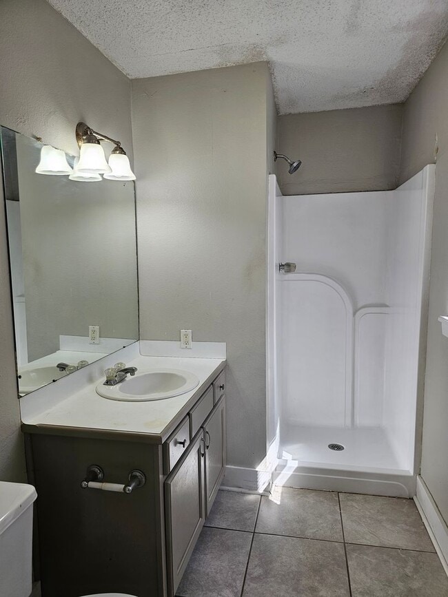 Building Photo - Available Now!