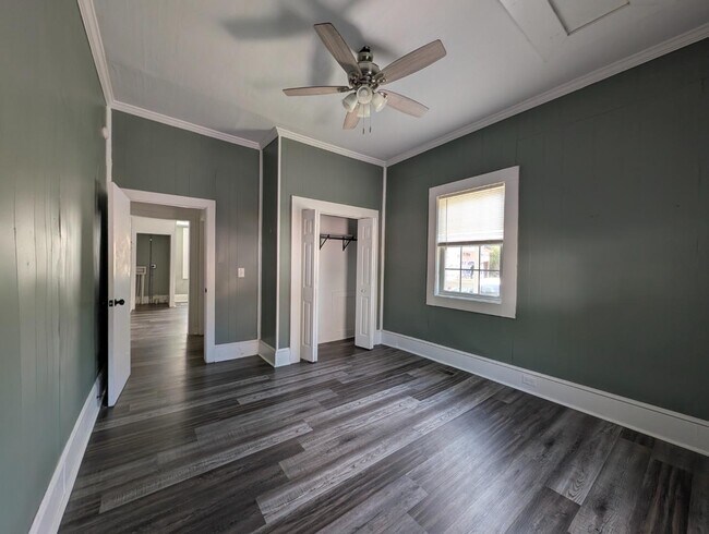 Building Photo - 429 Pennsylvania Ave