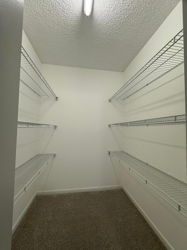 Building Photo - 7281 Amberly Ln