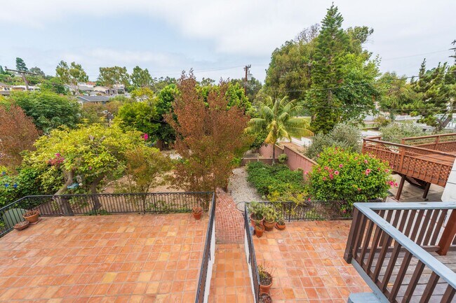 Building Photo - One-of-a-Kind Riviera Home Backing to El R...