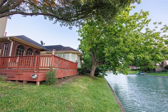 Building Photo - 1131 Spinnaker Way